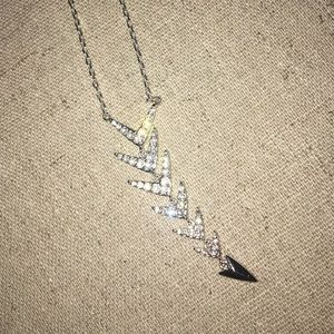Stella & Dot Jewelry - Reversible Stella & Dot arrow necklace Stella & Dot Jewelry - Reversible Stella & Dot arrow necklace